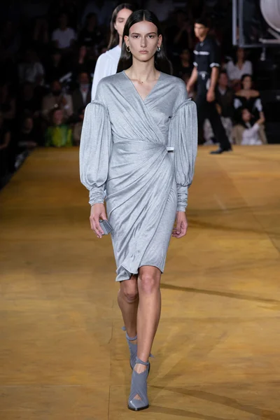 Look 31